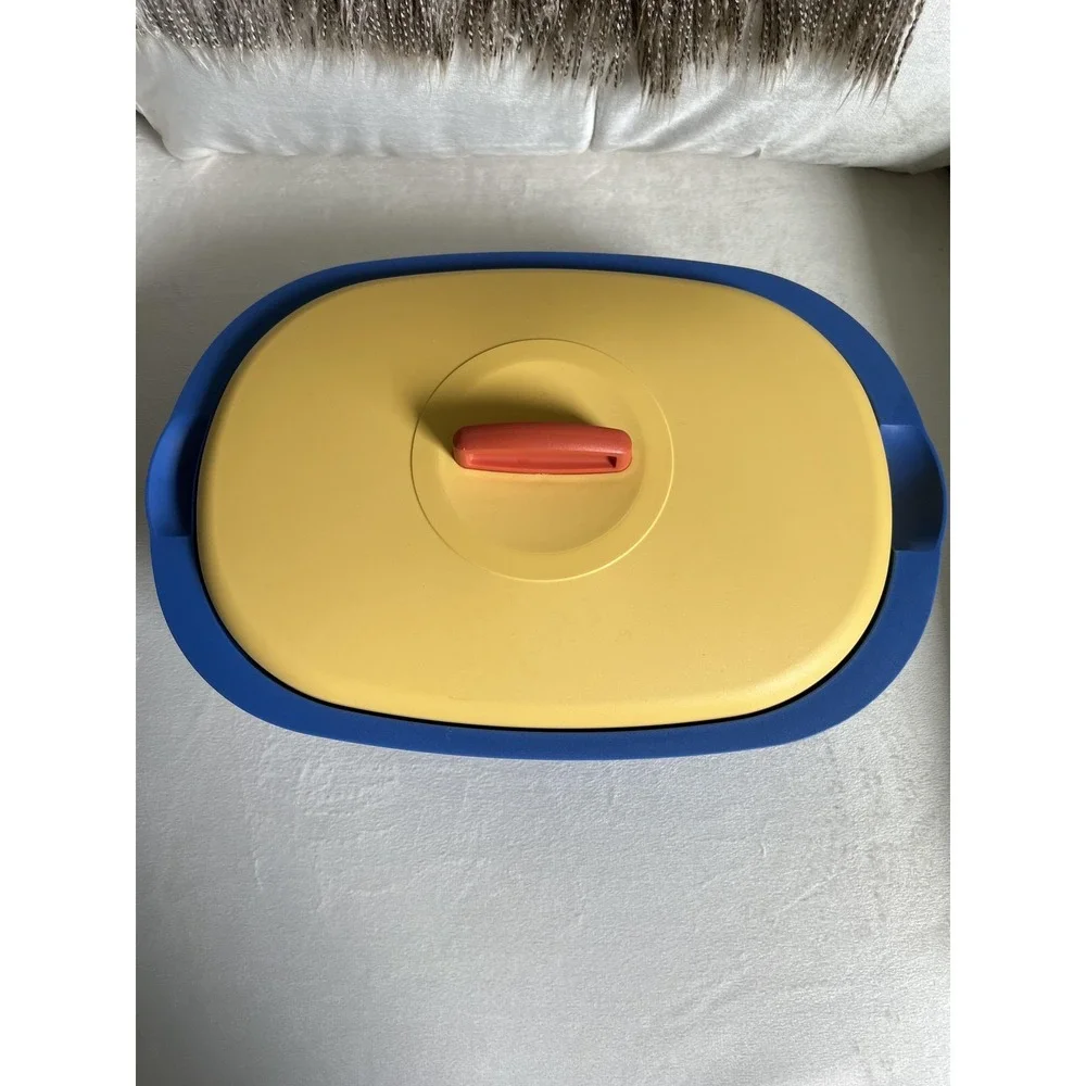 Vintage Tupperware Legacy Microwave Oval Dish‎ Serving Container Blue Yellow